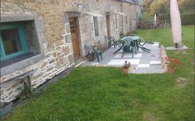 Captivating 2-Bed Cottage in Kerien