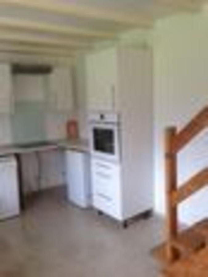 Captivating 2-Bed House With Log Burner In Kérien Esterno foto