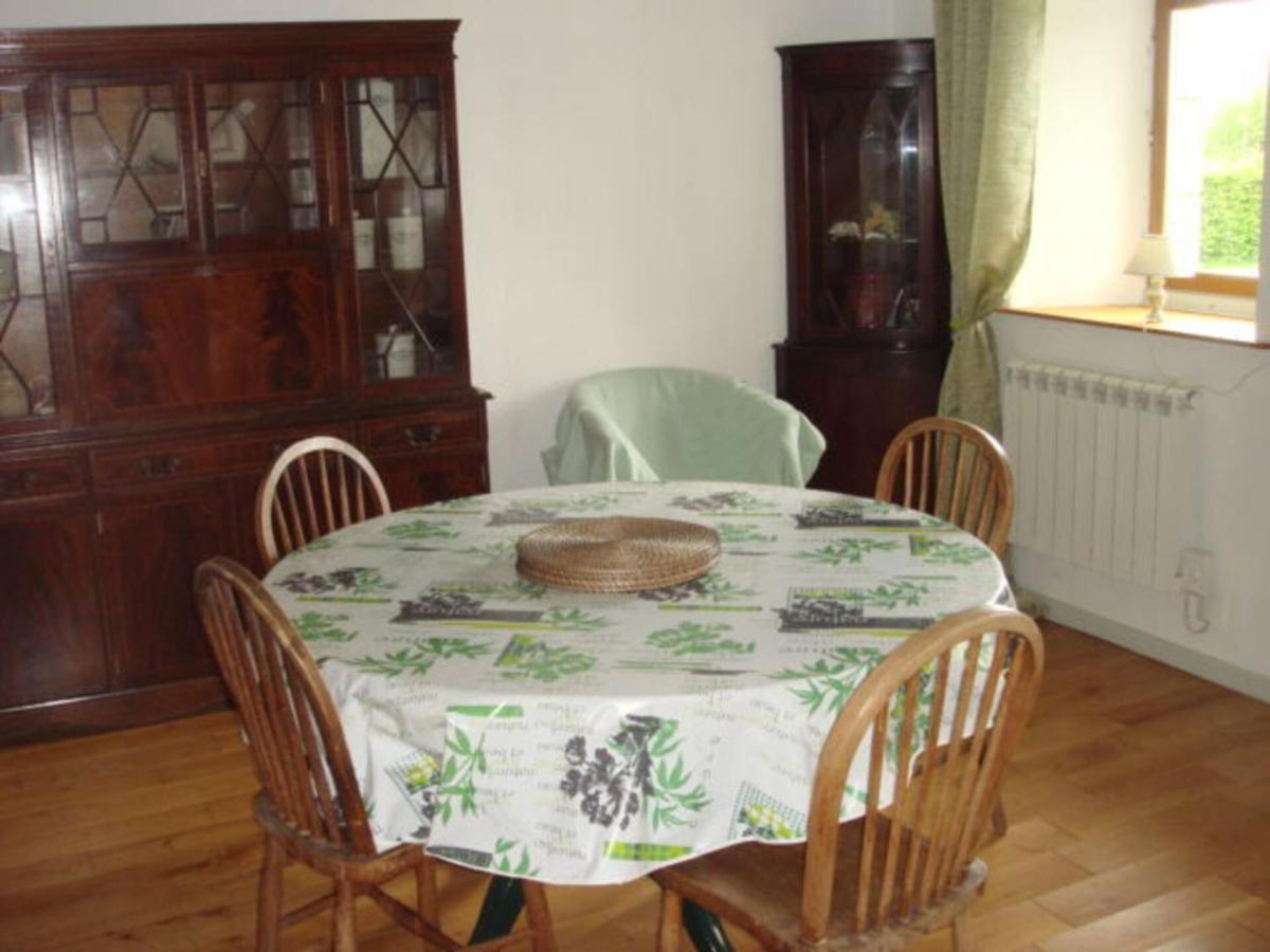 Captivating 2-Bed House With Log Burner In Kérien Esterno foto
